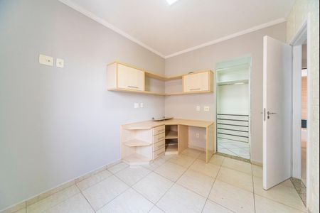 Apartamento à venda com 98m², 3 quartos e 3 vagas Apartamento à venda com 98m², 3 quartos e 3 vagasQuarto 2