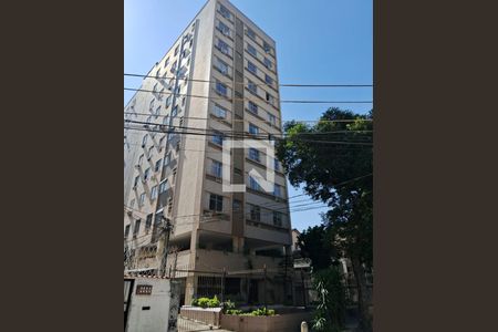 Apartamento para alugar com 70m², 2 quartos e 1 vagaPlaquinha