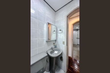 Apartamento à venda com 253m², 4 quartos e 3 vagasBanheiro de serviço