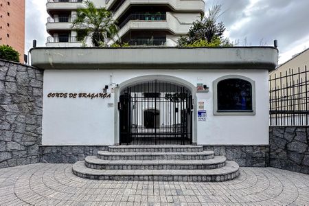 Apartamento à venda com 253m², 4 quartos e 3 vagasFachada - Plaquinha