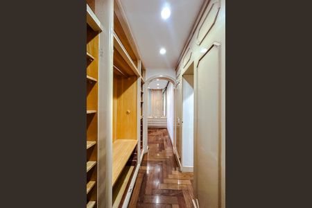 Apartamento à venda com 253m², 4 quartos e 3 vagasQuarto 1 - Suíte