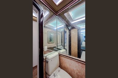 Apartamento à venda com 253m², 4 quartos e 3 vagasLavabo