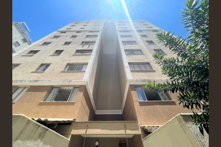 Apartamento à venda com 70m², 3 quartos e 2 vagasFachada