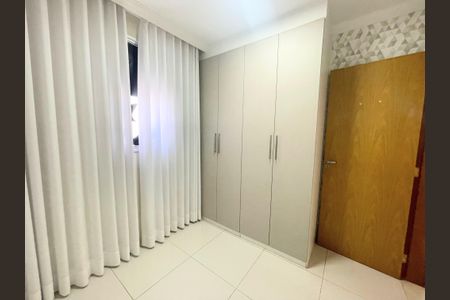 Apartamento à venda com 70m², 3 quartos e 2 vagasQuarto 1