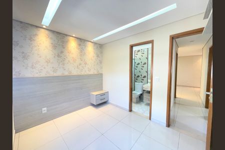 Apartamento à venda com 70m², 3 quartos e 2 vagasQuarto 3 suíte