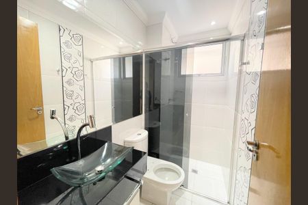 Apartamento à venda com 70m², 3 quartos e 2 vagasBanheiro social