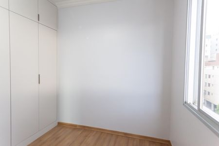 Apartamento à venda com 210m², 3 quartos e 2 vagasquarto 2