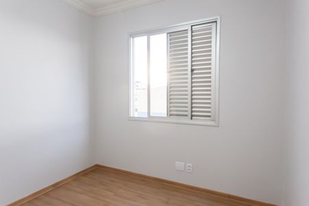Apartamento à venda com 210m², 3 quartos e 2 vagasquarto 2