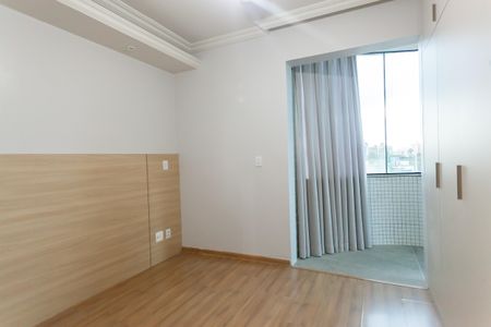 Apartamento à venda com 210m², 3 quartos e 2 vagassuite  