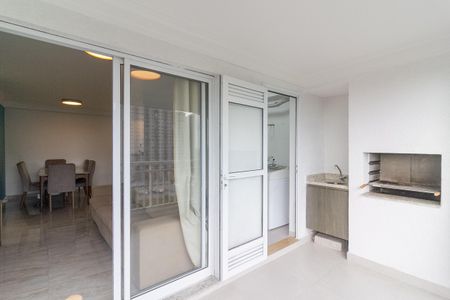 Varanda de apartamento à venda com 3 quartos, 81m² em Vila Isa, São Paulo