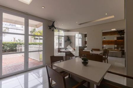 Apartamento à venda com 81m², 3 quartos e 2 vagas Apartamento à venda com 81m², 3 quartos e 2 vagasSalão de festas