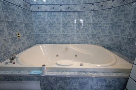 Casa para alugar com 225m², 3 quartos e 4 vagasBanheiro Suíte