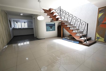 Casa para alugar com 225m², 3 quartos e 4 vagasSala de Jantar
