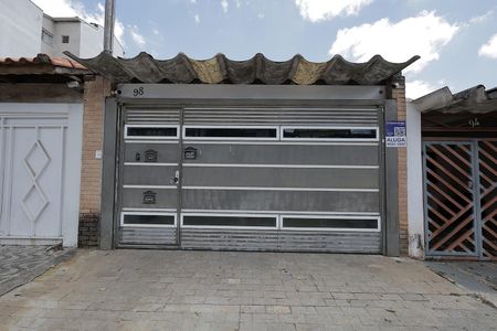 Casa para alugar com 225m², 3 quartos e 4 vagasFachada