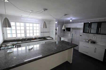 Casa para alugar com 225m², 3 quartos e 4 vagasCozinha