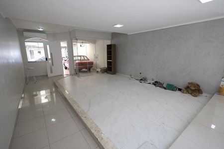 Casa para alugar com 225m², 3 quartos e 4 vagasSala