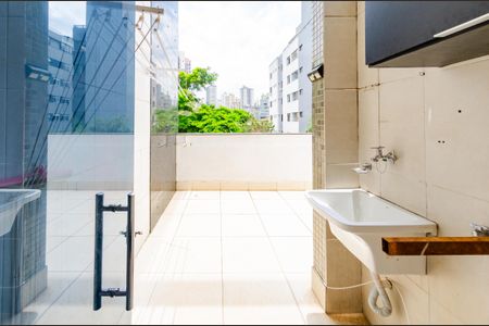 Apartamento à venda com 219m², 2 quartos e 2 vagasÁrea de serviço