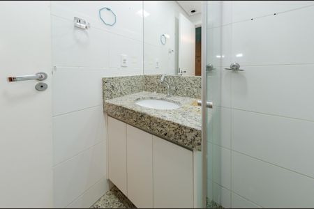 Apartamento à venda com 219m², 2 quartos e 2 vagasBanheiro suíte