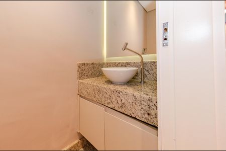 Apartamento à venda com 219m², 2 quartos e 2 vagasLavabo