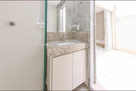 Apartamento à venda com 219m², 2 quartos e 2 vagasBanheiro social/Semi-suíte