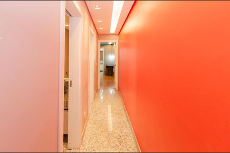 Apartamento à venda com 219m², 2 quartos e 2 vagasCorredor