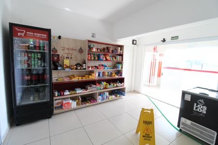 Apartamento para alugar com 52m², 2 quartos e 1 vagaÁrea comum - Mini Mercado