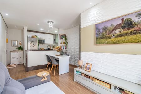 Sala de apartamento à venda com 2 quartos, 62m² em Jardim Tupanci, Barueri