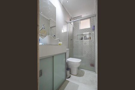 Apartamento à venda com 115m², 2 quartos e 1 vagaBanheiro social 