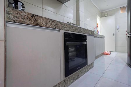 Apartamento à venda com 115m², 2 quartos e 1 vagaCozinha