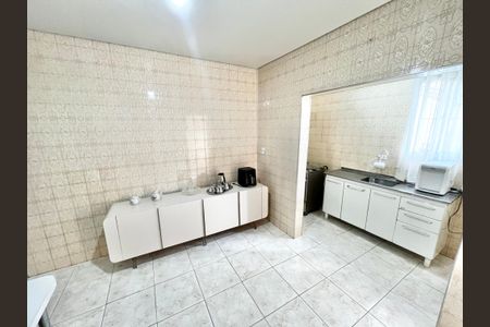 Casa à venda com 125m², 3 quartos e 2 vagas Casa à venda com 125m², 3 quartos e 2 vagasCozinha