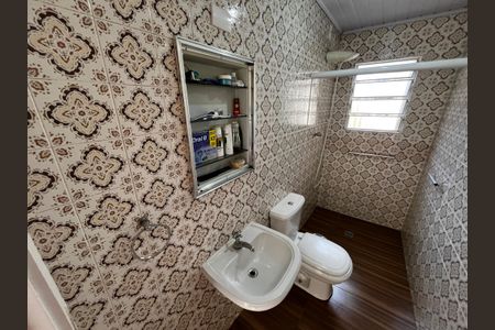 Casa à venda com 125m², 3 quartos e 2 vagas Casa à venda com 125m², 3 quartos e 2 vagasBanheiro