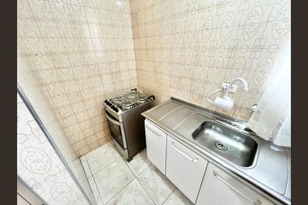 Casa à venda com 125m², 3 quartos e 2 vagas Casa à venda com 125m², 3 quartos e 2 vagasCozinha