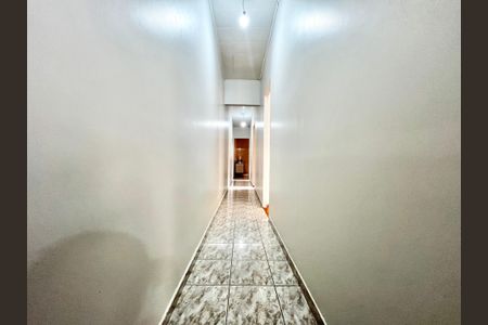 Casa à venda com 125m², 3 quartos e 2 vagas Casa à venda com 125m², 3 quartos e 2 vagasCorredor