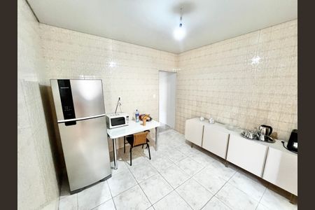 Casa à venda com 125m², 3 quartos e 2 vagas Casa à venda com 125m², 3 quartos e 2 vagasCozinha