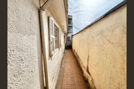 Casa à venda com 125m², 3 quartos e 2 vagas Casa à venda com 125m², 3 quartos e 2 vagasCorredor