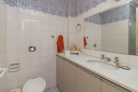 Apartamento à venda com 92m², 2 quartos e 1 vagaBanheiro Social
