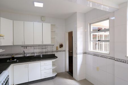 Apartamento à venda com 120m², 3 quartos e 2 vagasCozinha e Área de Serviço