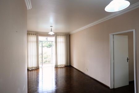 Apartamento à venda com 120m², 3 quartos e 2 vagasSala