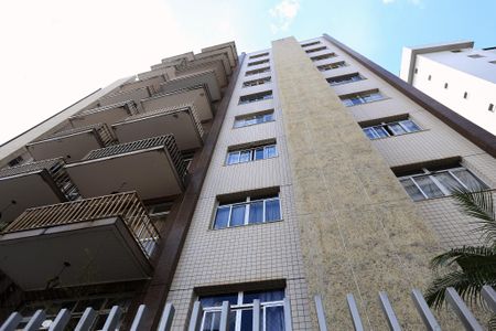 Apartamento à venda com 120m², 3 quartos e 2 vagasFachada