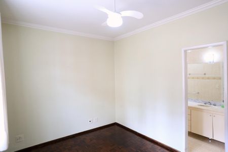 Apartamento à venda com 120m², 3 quartos e 2 vagasSuíte