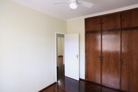 Apartamento à venda com 120m², 3 quartos e 2 vagasQuarto
