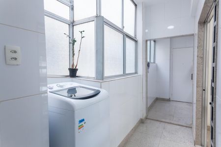 Apartamento à venda com 114m², 3 quartos e 1 vagaÁrea de Serviço