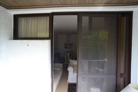 Apartamento à venda com 68m², 2 quartos e 2 vagasVaranda