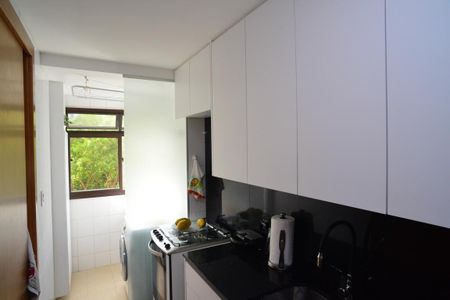 Apartamento à venda com 68m², 2 quartos e 2 vagasCozinha