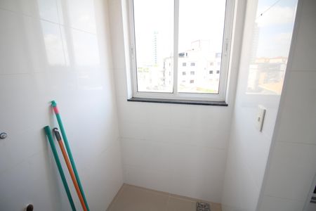 Apartamento à venda com 77m², 3 quartos e 1 vagaÁrea de Serviço
