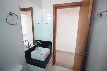 Apartamento à venda com 77m², 3 quartos e 1 vagaBanheiro