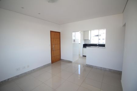 Sala de apartamento à venda com 3 quartos, 77m² em Eldorado, Contagem