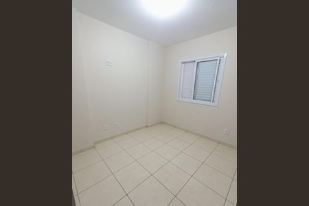 Quarto 2 de apartamento para alugar com 2 quartos, 50m² em Jardim Anhanguera, Ribeirão Preto