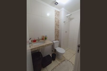Banheiro de apartamento para alugar com 2 quartos, 50m² em Jardim Anhanguera, Ribeirão Preto