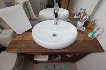 Apartamento à venda com 64m², 2 quartos e sem vagaBanheiro